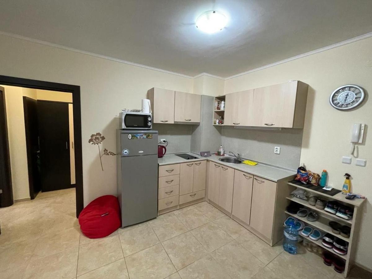 Private Apartments In Apolon ラヴダ エクステリア 写真
