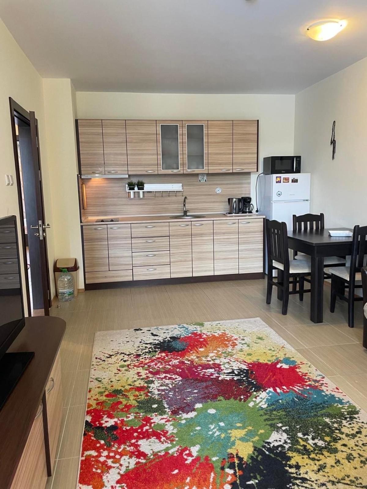Private Apartments In Apolon ラヴダ エクステリア 写真